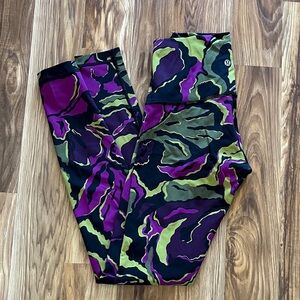 Lululemon high rise legging/tights, size 6.